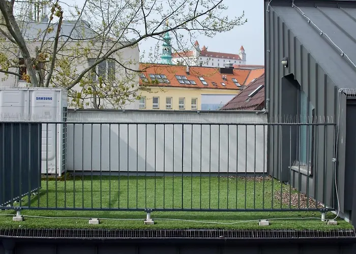 Wild Elephants Hostel